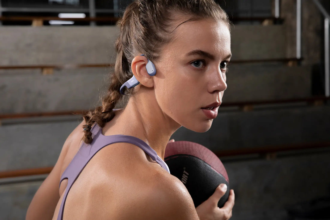 Shokz OpenRun パープル | 耳をふさがず、周囲の音も聞こえる骨伝導 Shokz OpenRun パープル | 耳をふさがず、周囲の音も聞こえる骨伝導