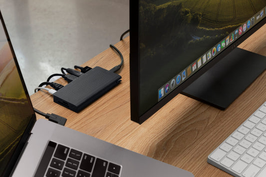 米国Twelve South社からMacBookに必要なポートやスロットを備え、ワークスペースの整頓に便利なUSBハブ「StayGo USB-C Hub」登場！