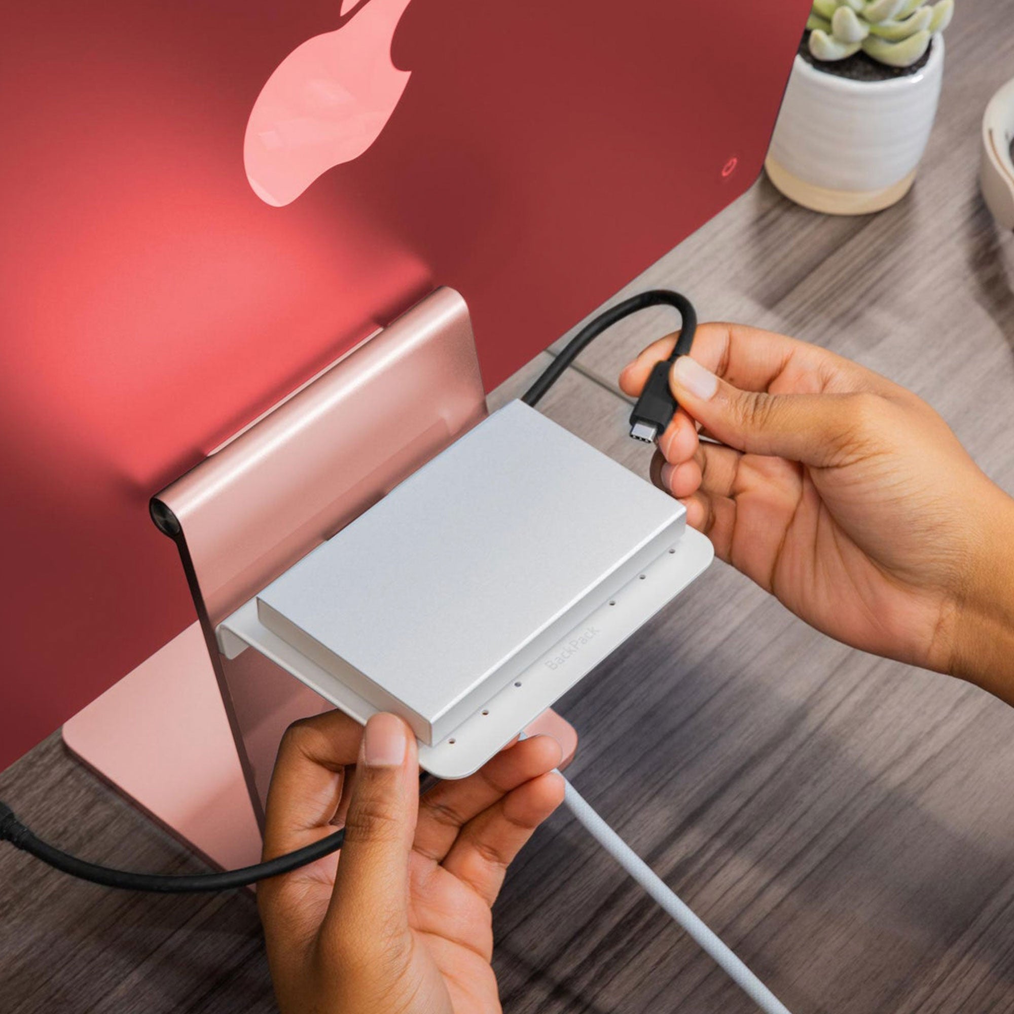 Twelve South BackPack for iMac & Studio Display – FOCALPOINT DIRECT