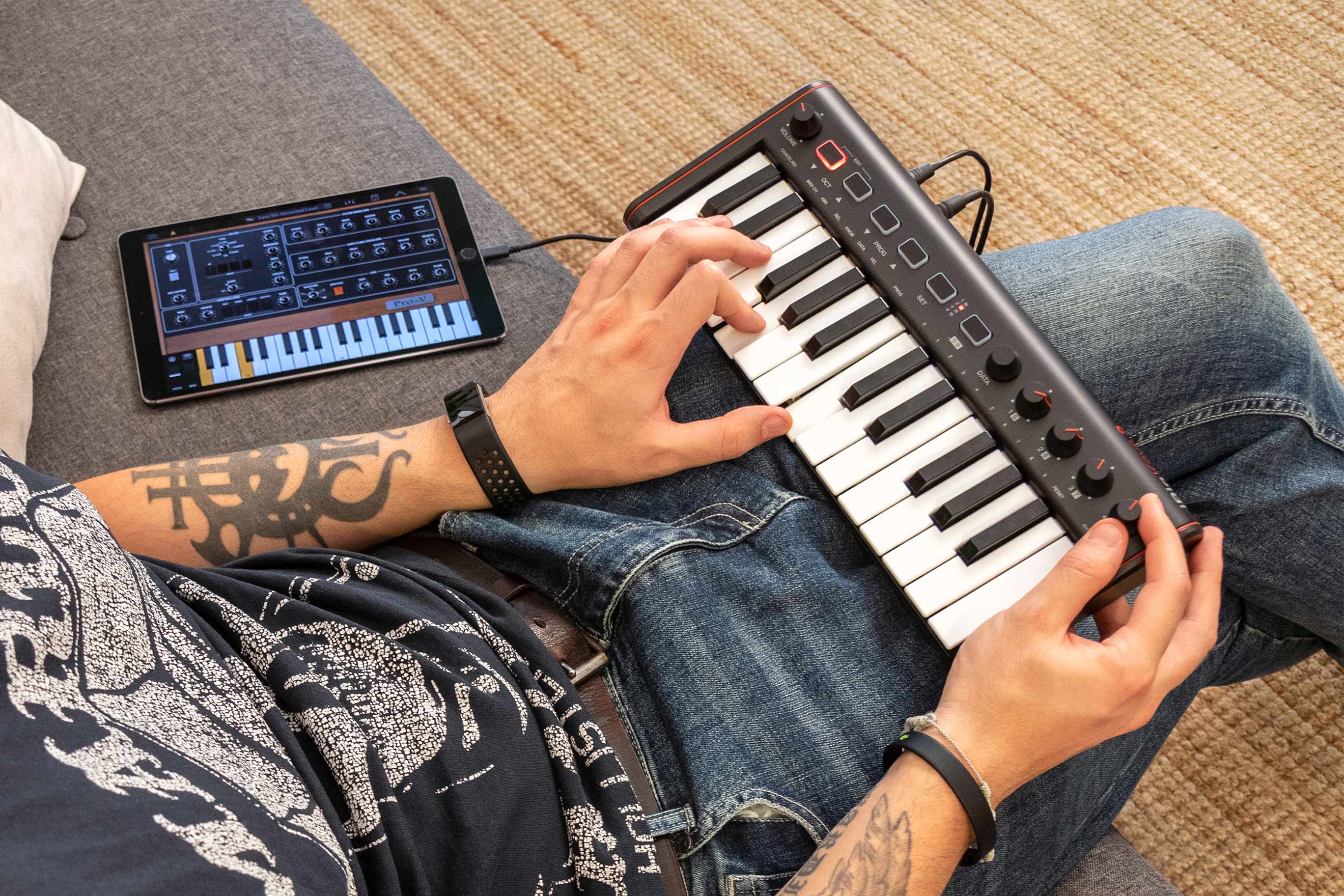 次世代型モバイルMIDIキーボード「iRig Keys 2 Mini」取扱開始